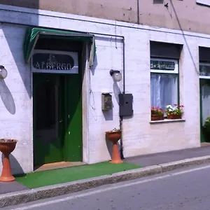 Hotel Hostello Don Carlos, Buscate